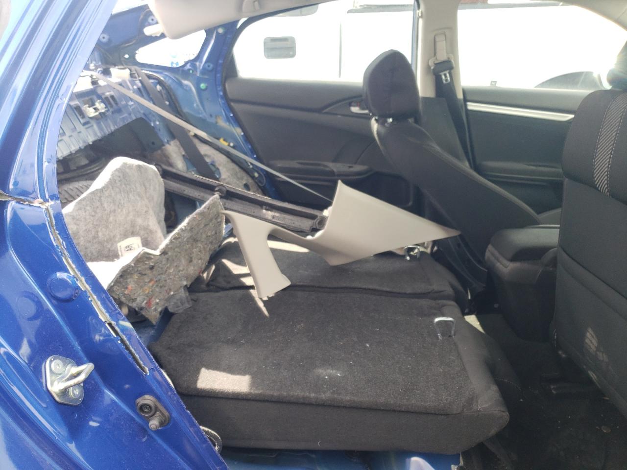 Photo 6 from auction – 2018 HONDA CIVIC EX with VIN 2HGFC2F73JH502145