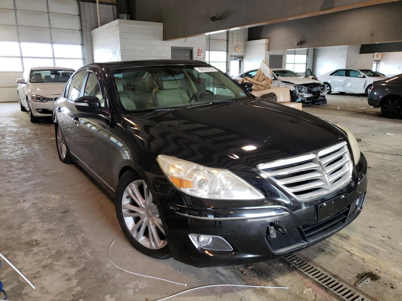 Photo 1 from auction – 2010 HYUNDAI GENESIS 4. with VIN KMHGC4DF3AU072179