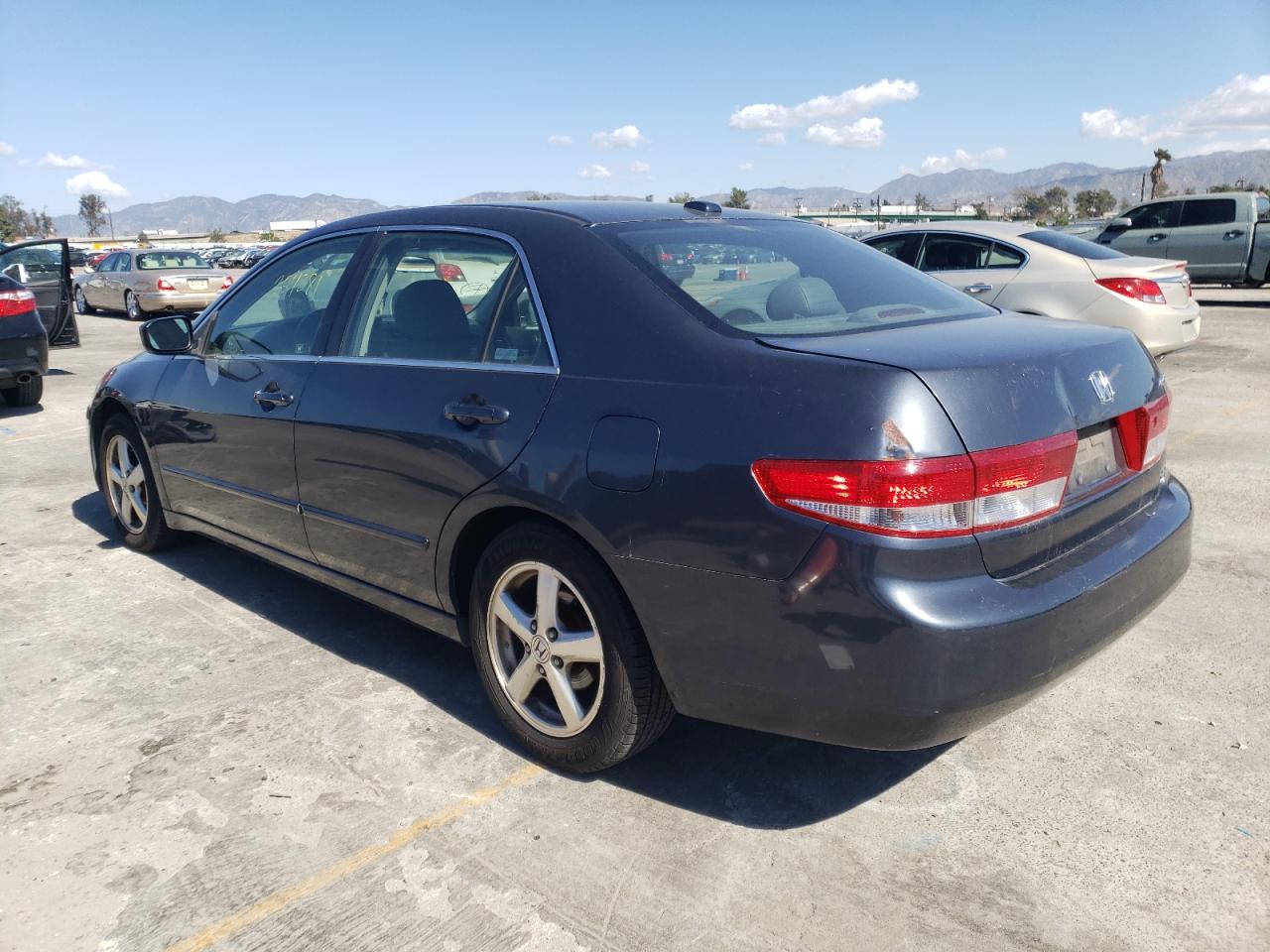 Photo 3 from auction – 2004 HONDA ACCORD EX with VIN JHMCM568X4C037491