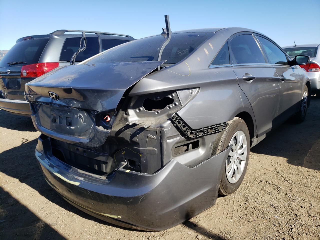 Photo 4 from auction – 2012 HYUNDAI SONATA GLS with VIN 5NPEB4AC7CH405599