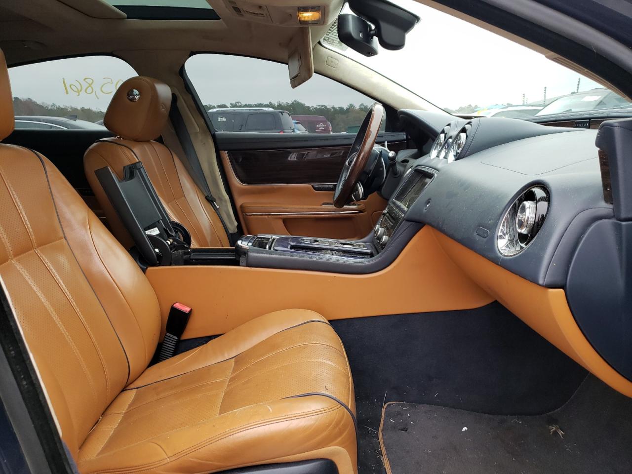 Фото 5 с аукциона – 2012 JAGUAR XJ с VIN SAJXA1CBXCLV36666
