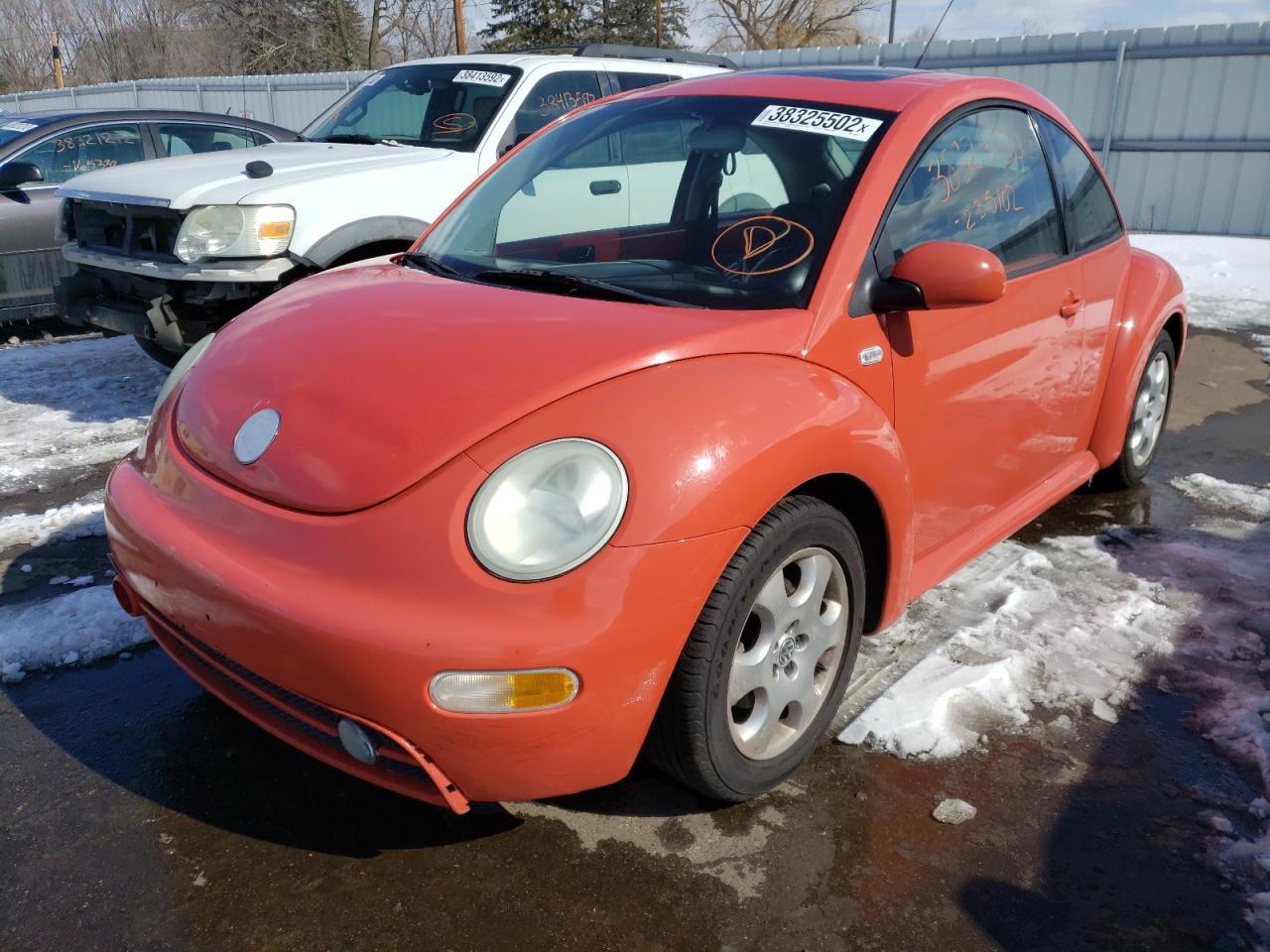 Photo 2 from auction – 2003 VOLKSWAGEN NEW BEETLE with VIN 3VWCK21C33M409152