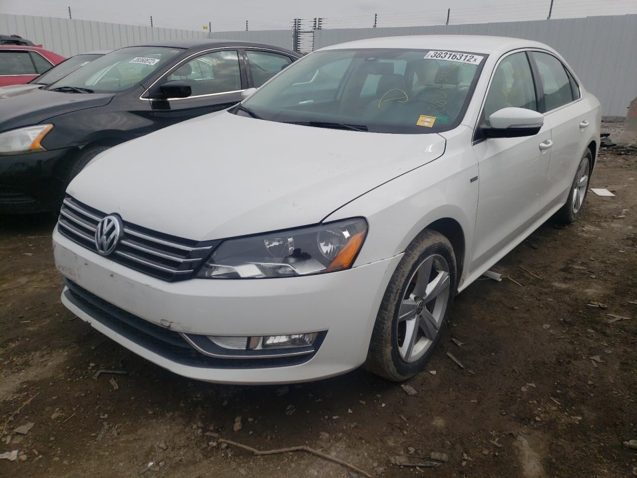 Photo 2 from auction – 2015 VOLKSWAGEN PASSAT S with VIN 1VWAT7A39FC115231