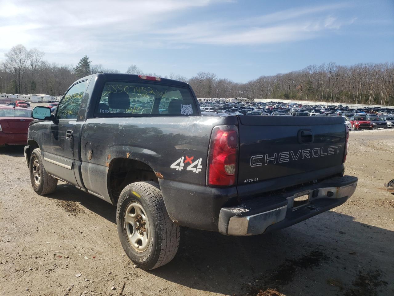 Photo 3 from auction – 2004 CHEVROLET SILVERADO with VIN 1GCEK14V84Z199585