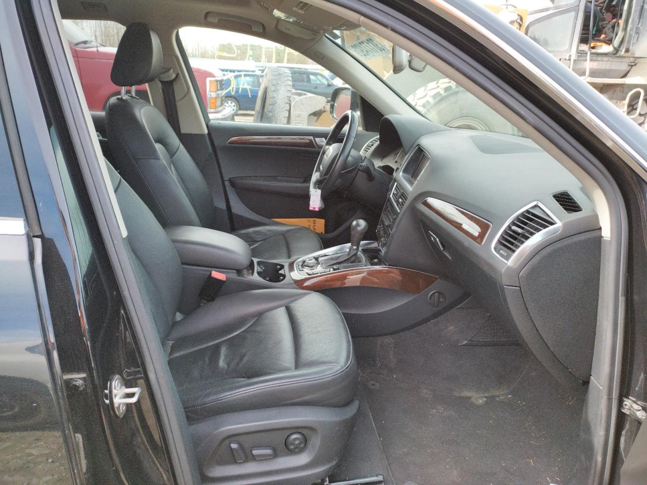 Photo 5 from auction – 2012 AUDI Q5 PREMIUM with VIN WA1LFAFP6CA050271
