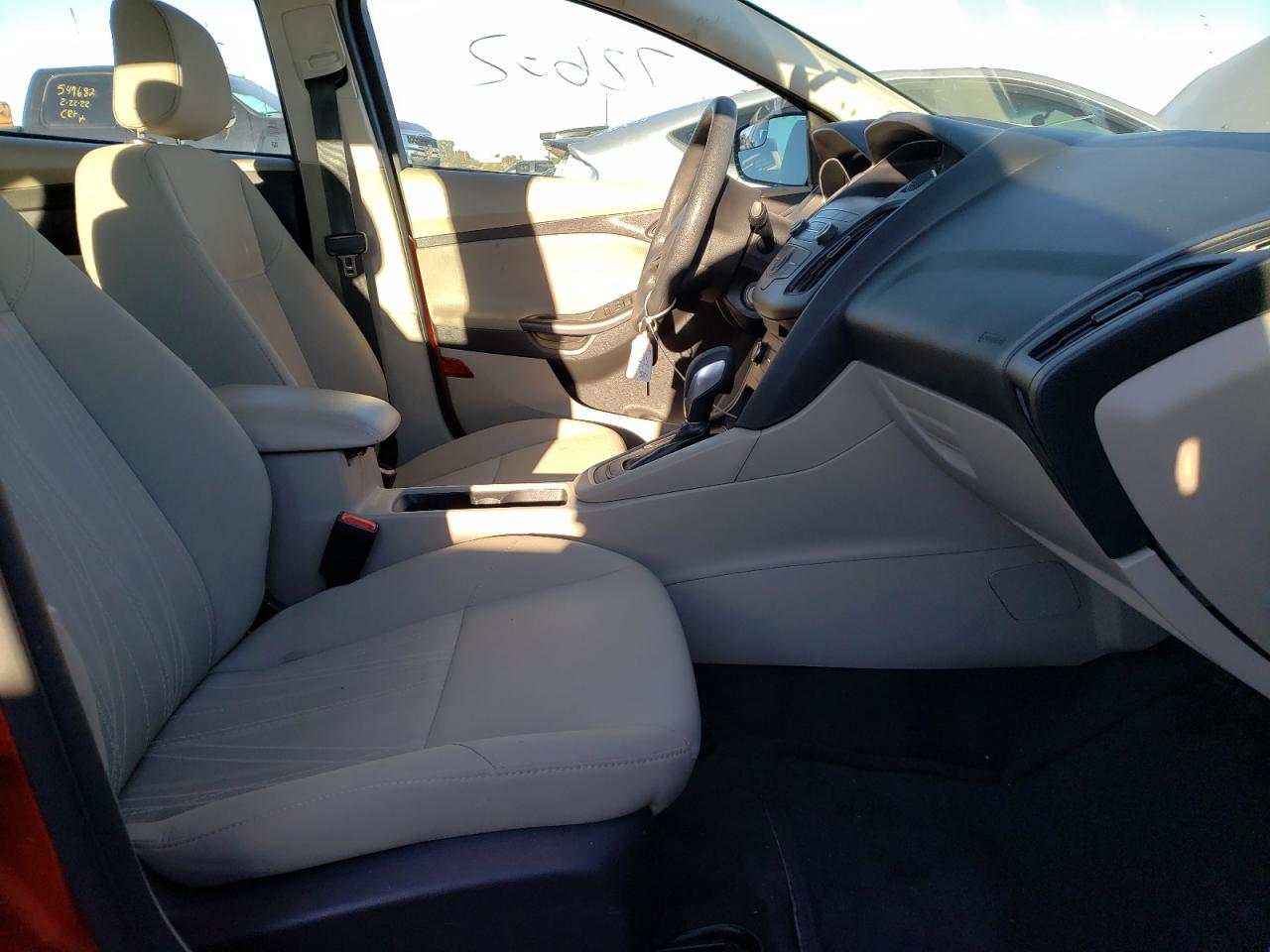 Photo 5 from auction – 2018 FORD FOCUS SE with VIN 1FADP3F28JL273295