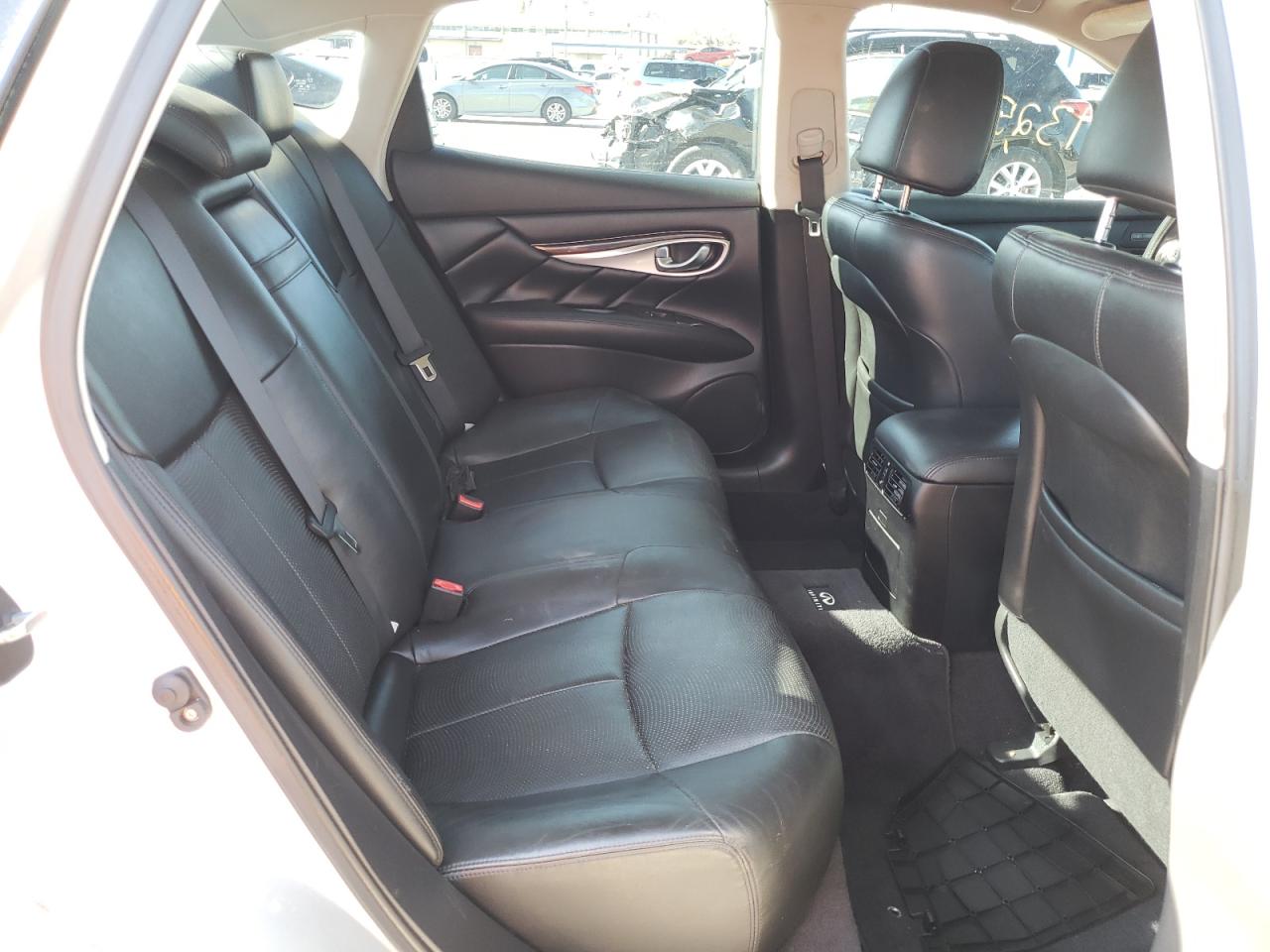 Photo 6 from auction – 2012 INFINITI M37 with VIN JN1BY1AP8CM331542