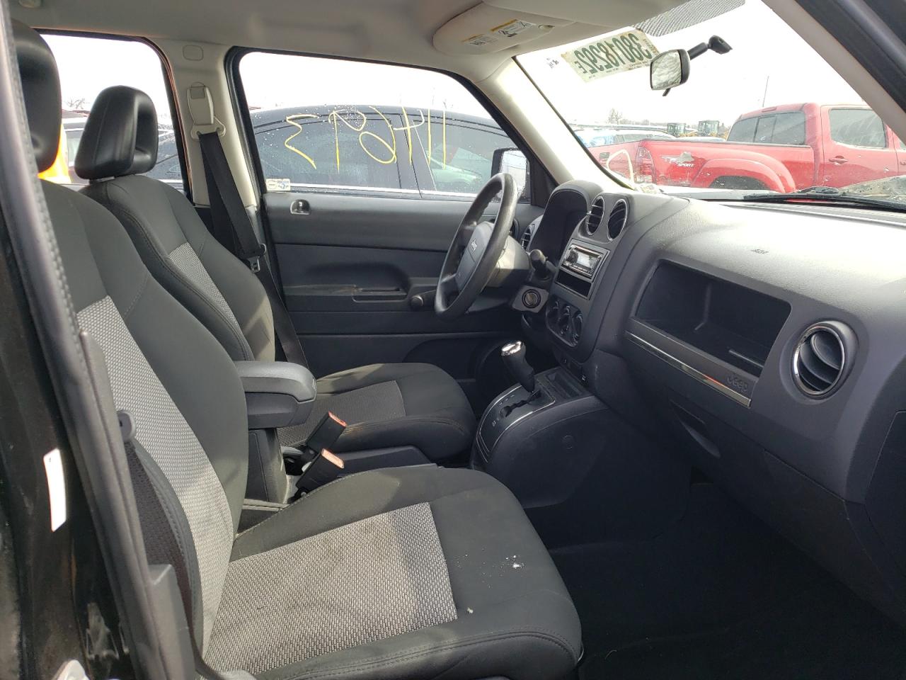 Photo 5 from auction – 2009 JEEP PATRIOT SP with VIN 1J4FT28A19D121825