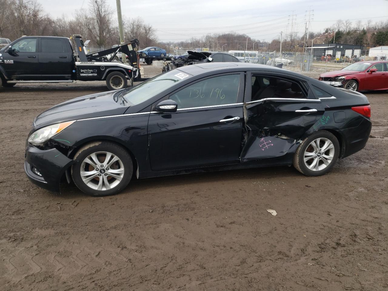 Photo 9 from auction – 2011 HYUNDAI SONATA SE with VIN 5NPEC4AC6BH147085