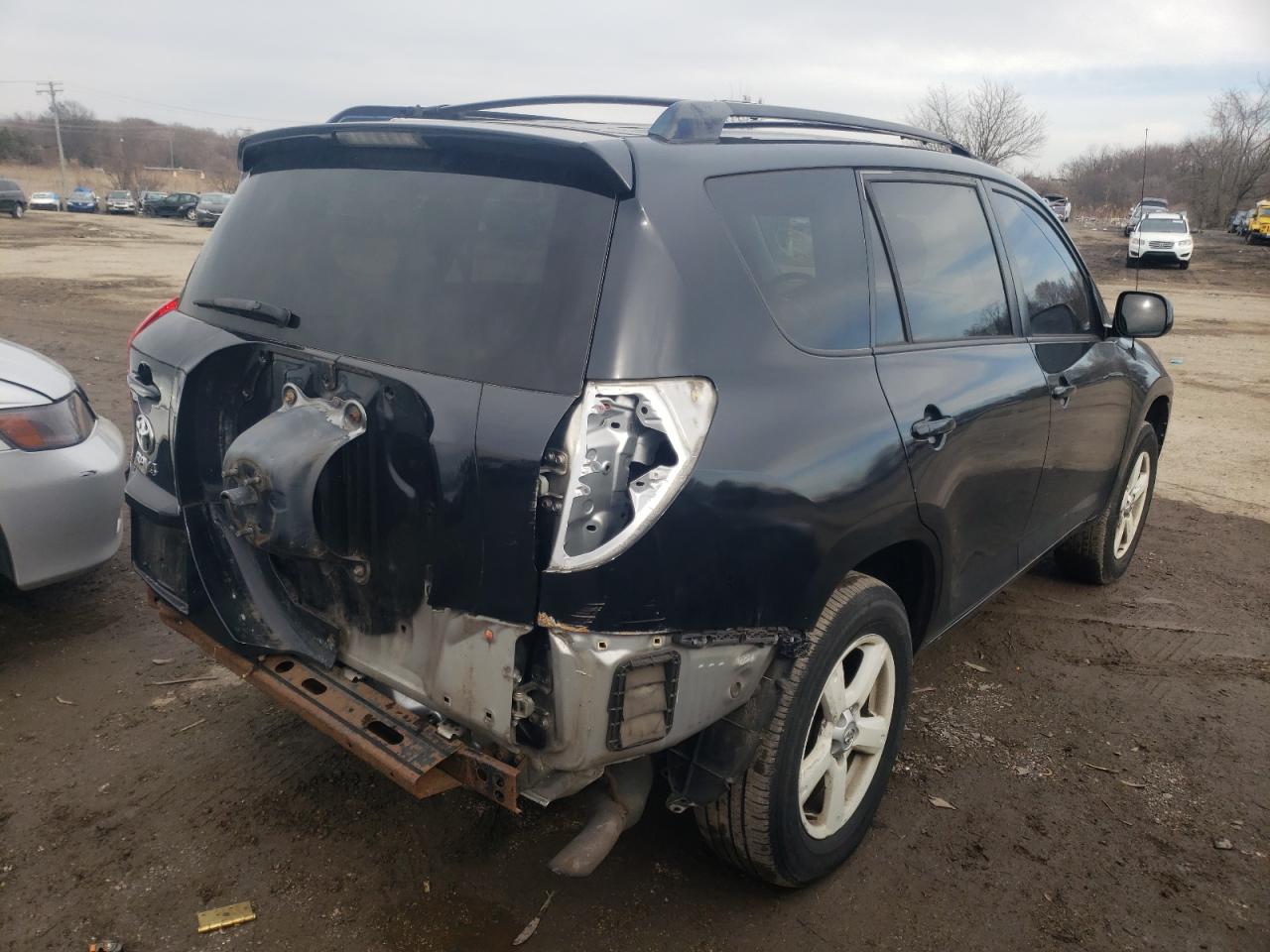 Photo 4 from auction – 2007 TOYOTA RAV4 with VIN JTMZD33V675043243