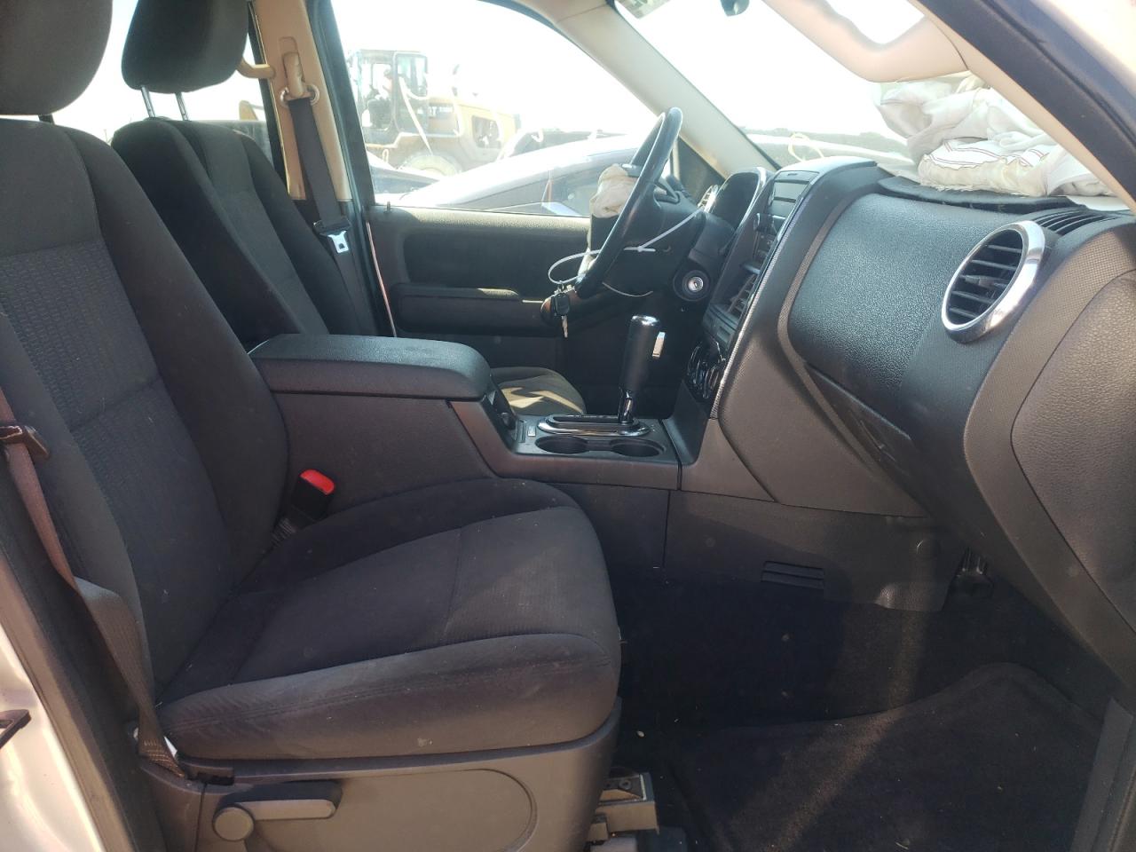 Photo 5 from auction – 2010 FORD EXPLORER X with VIN 1FMEU6DE1AUA45523