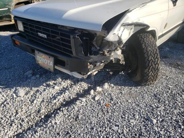 Photo 9 from auction – 1985 TOYOTA PICKUP 1/2 with VIN JT4RN50R5F0088475