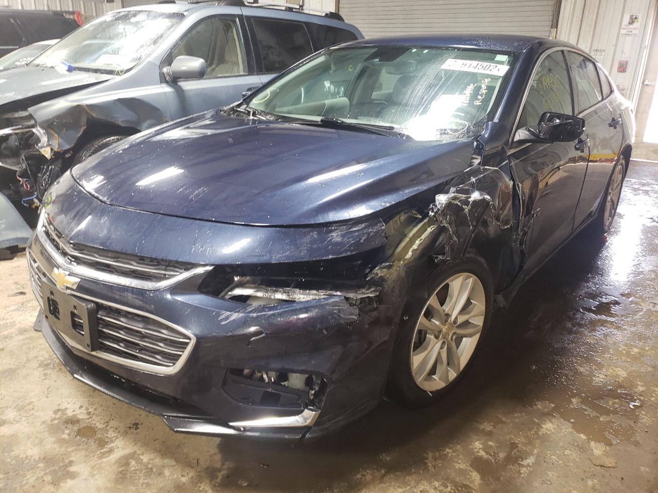 Photo 2 from auction – 2017 CHEVROLET MALIBU LT with VIN 1G1ZE5ST6HF120528