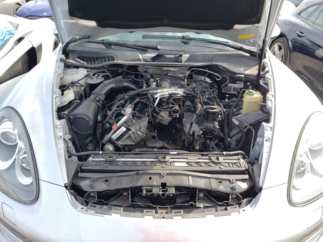 Photo 7 from auction – 2014 PORSCHE CAYENNE with VIN WP1AF2A28ELA36831