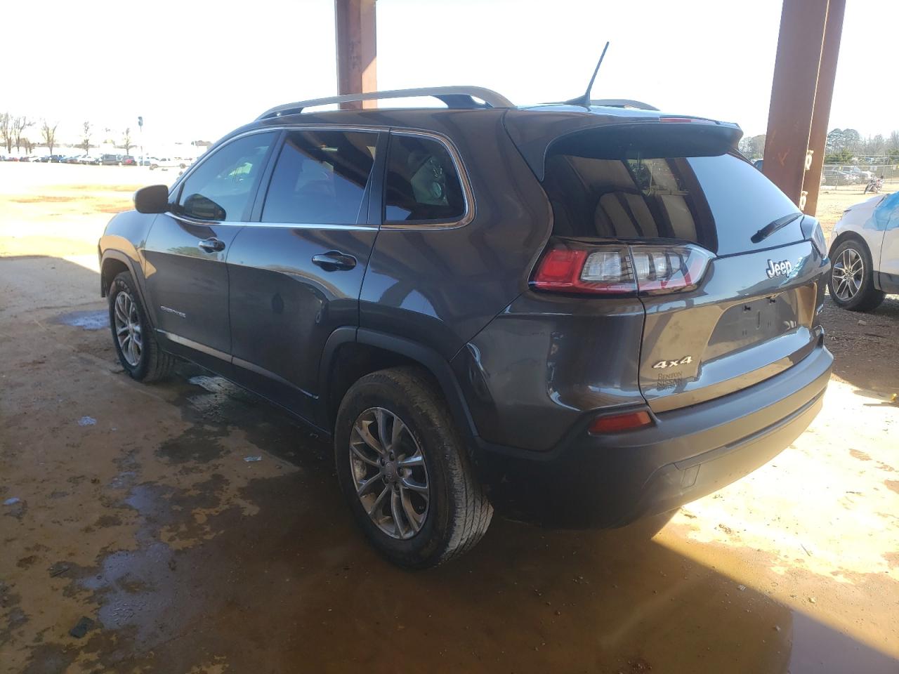 Photo 3 from auction – 2019 JEEP CHEROKEE L with VIN 1C4PJMLB0KD182360