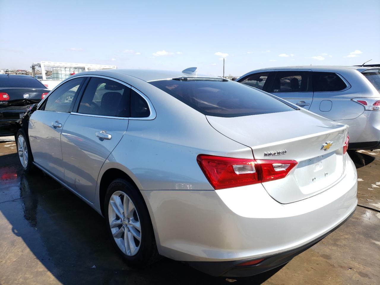 Photo 3 from auction – 2016 CHEVROLET MALIBU LT with VIN 1G1ZE5ST8GF301032
