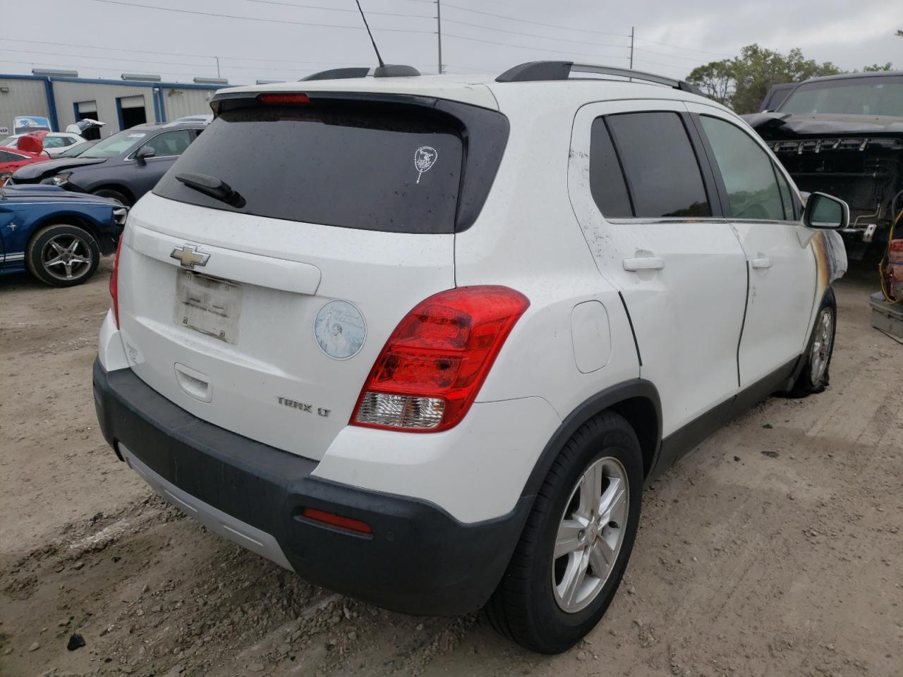 Photo 4 from auction – 2015 CHEVROLET TRAX 1LT with VIN KL7CJLSB4FB120341