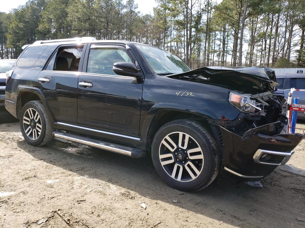 Photo 1 from auction – 2018 TOYOTA 4RUNNER SR with VIN JTEBU5JR4J5532729