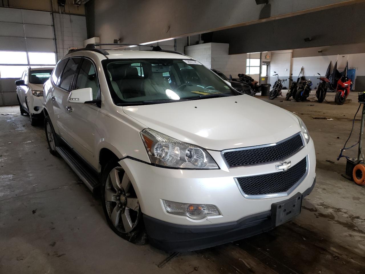 CHEVROLET TRAVERSE L 2011 with VIN 1GNKRJED7BJ359902 - Photo from auction