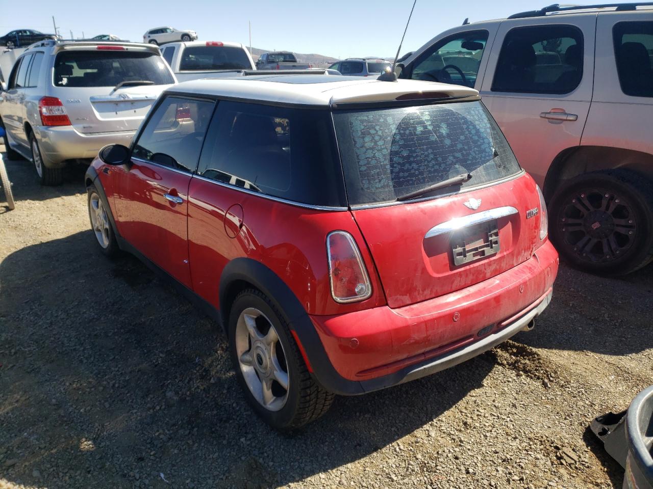 Photo 3 from auction – 2006 MINI COOPER with VIN WMWRC33596TK72137