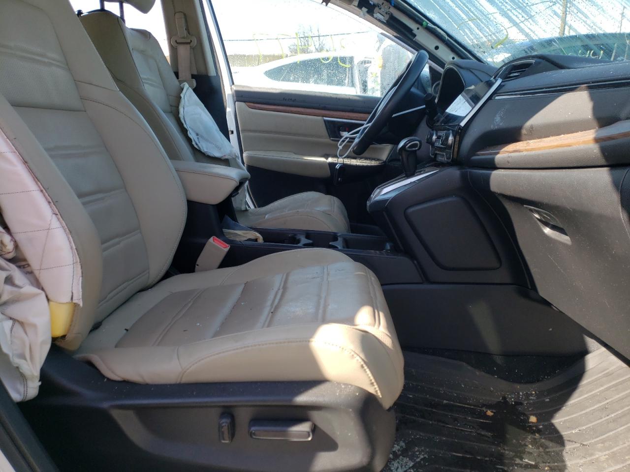 Photo 5 from auction – 2019 HONDA CR-V EXL with VIN 7FARW2H89KE027007