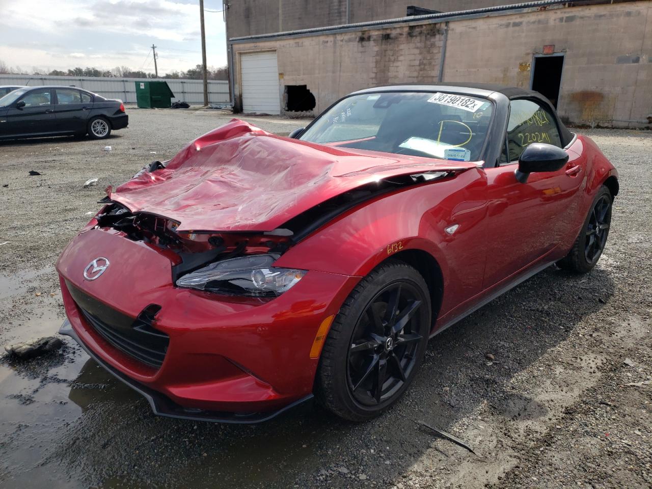 Photo 2 from auction – 2021 MAZDA MX-5 MIATA with VIN JM1NDAC72M0456712
