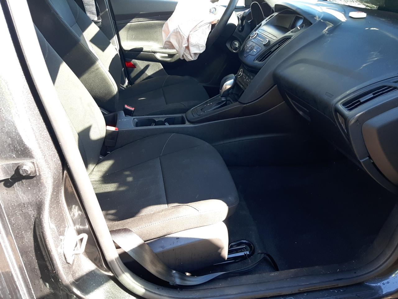 صورة رقم 5 من المزاد - 2018 FORD FOCUS S مع VIN 1FADP3E23JL307466