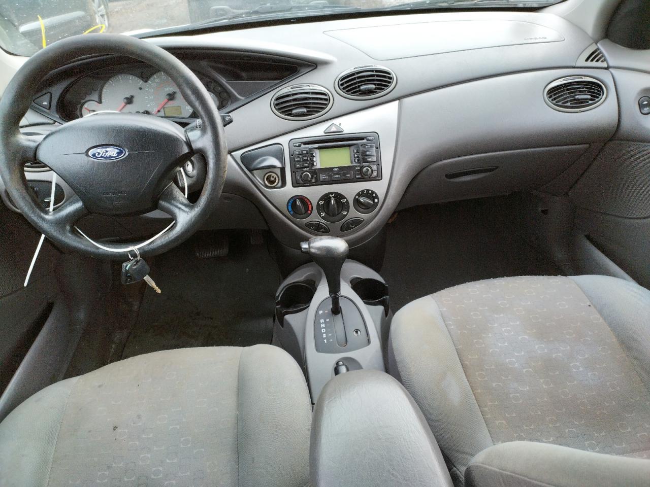 Photo 9 from auction – 2003 FORD FOCUS ZX5 with VIN 3FAFP37363R189609