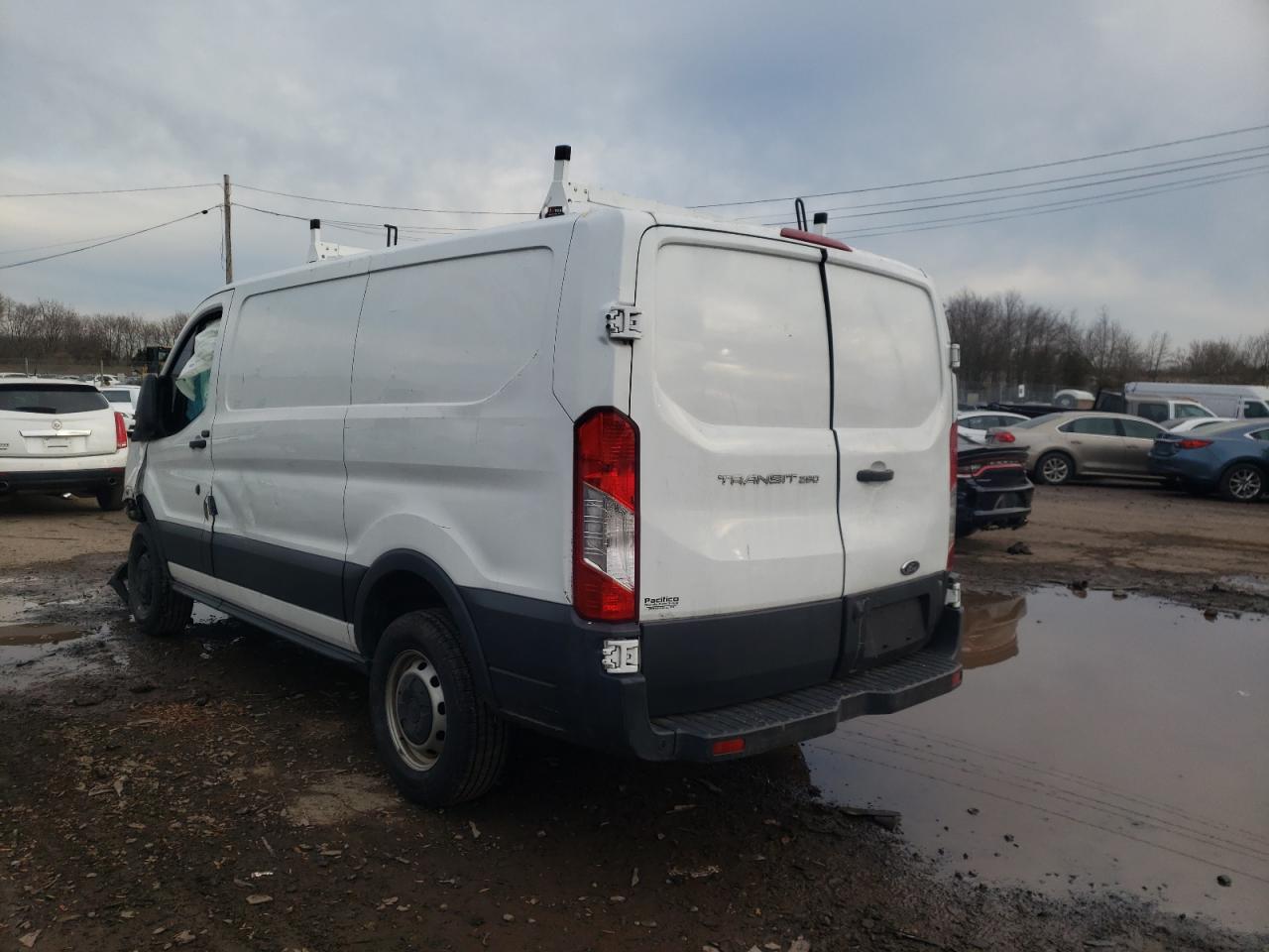 Photo 3 from auction – 2016 FORD TRANSIT T- with VIN 1FTYR1YM5GKA19583