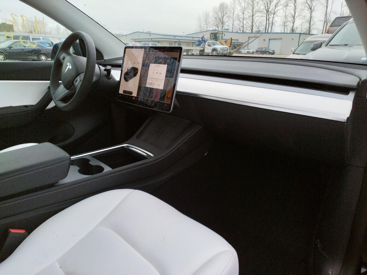 Photo 9 from auction – 2021 TESLA MODEL Y with VIN 5YJYGAEE5MF269529