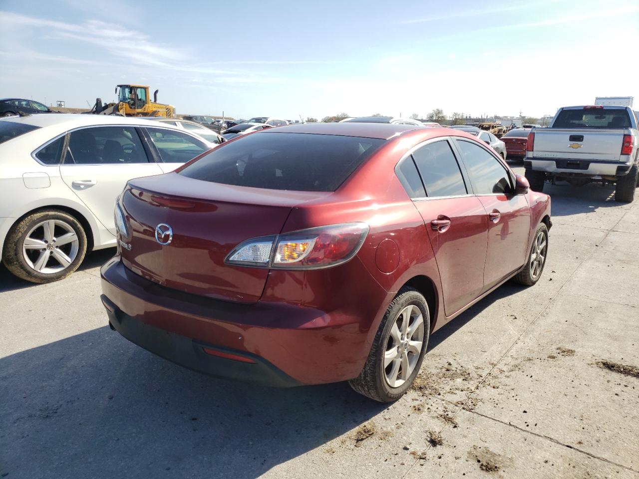 Photo 4 from auction – 2010 MAZDA 3 I with VIN JM1BL1SF2A1175532