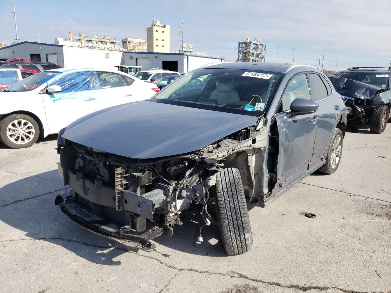 Photo 2 from auction – 2020 MAZDA CX-30 PREM with VIN 3MVDMAEM6LM109490
