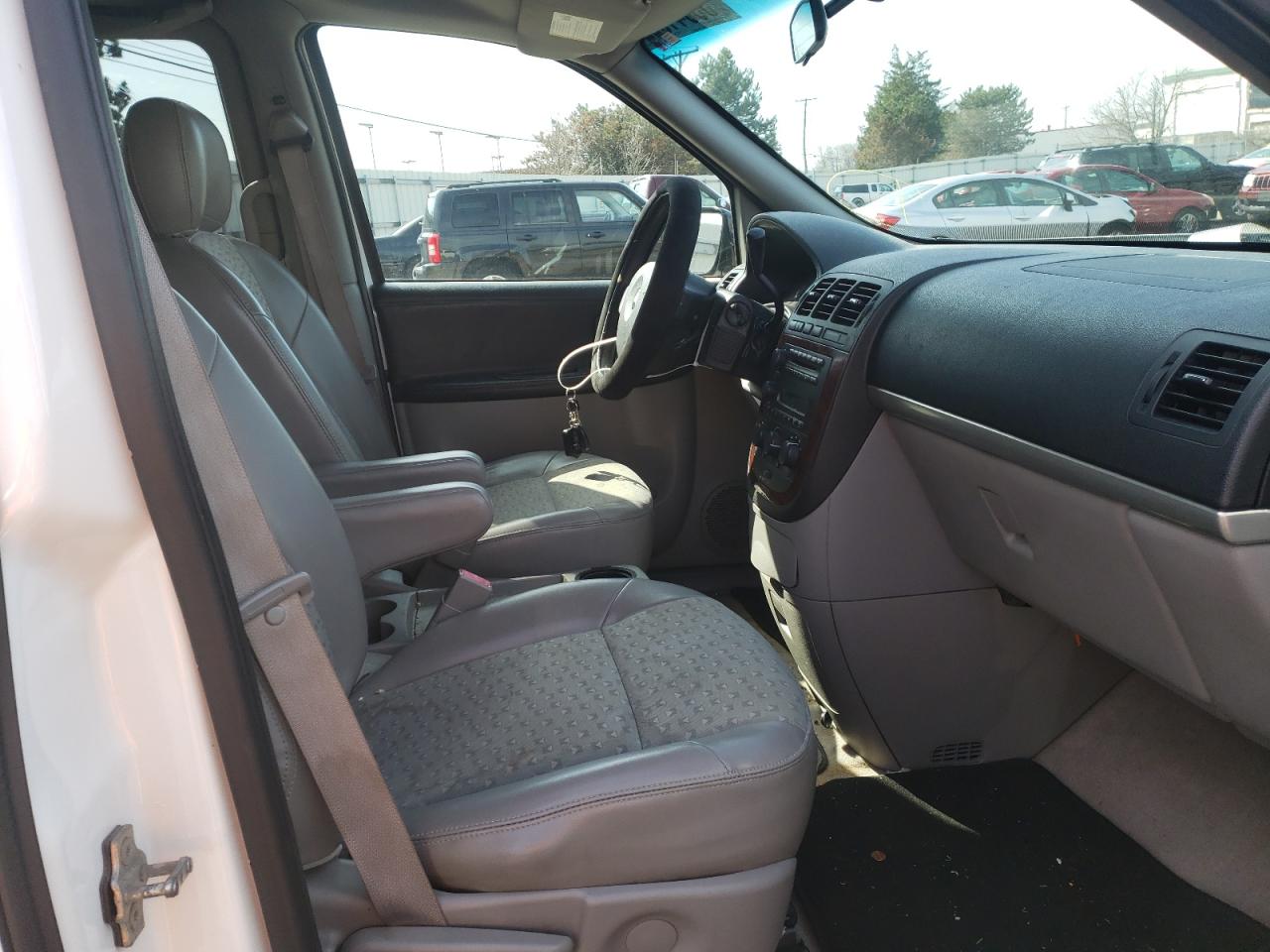 Photo 5 from auction – 2005 CHEVROLET UPLANDER L with VIN 1GNDV23L15D294214