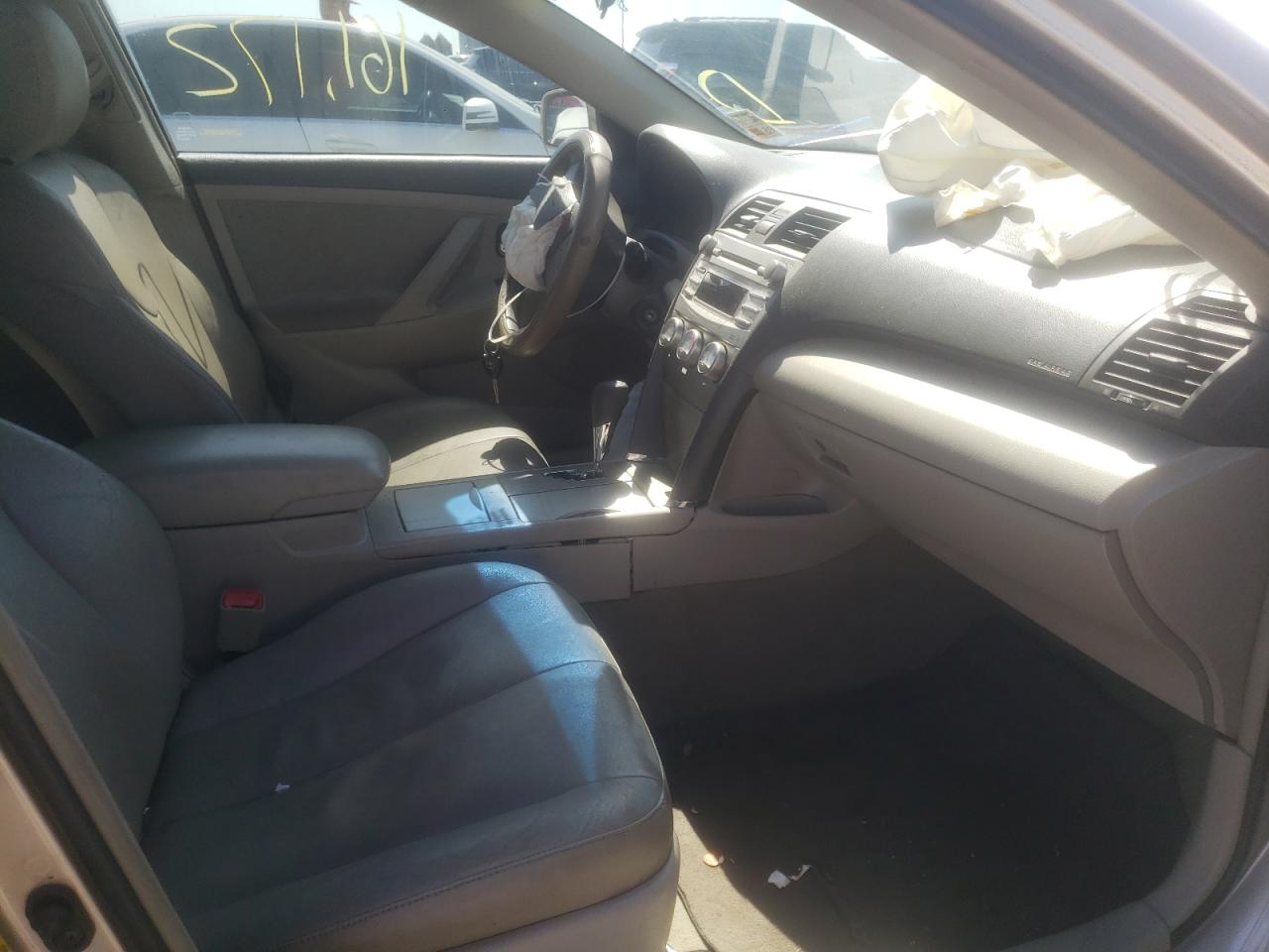 Photo 5 from auction – 2011 TOYOTA CAMRY BASE with VIN 4T1BF3EK8BU761997