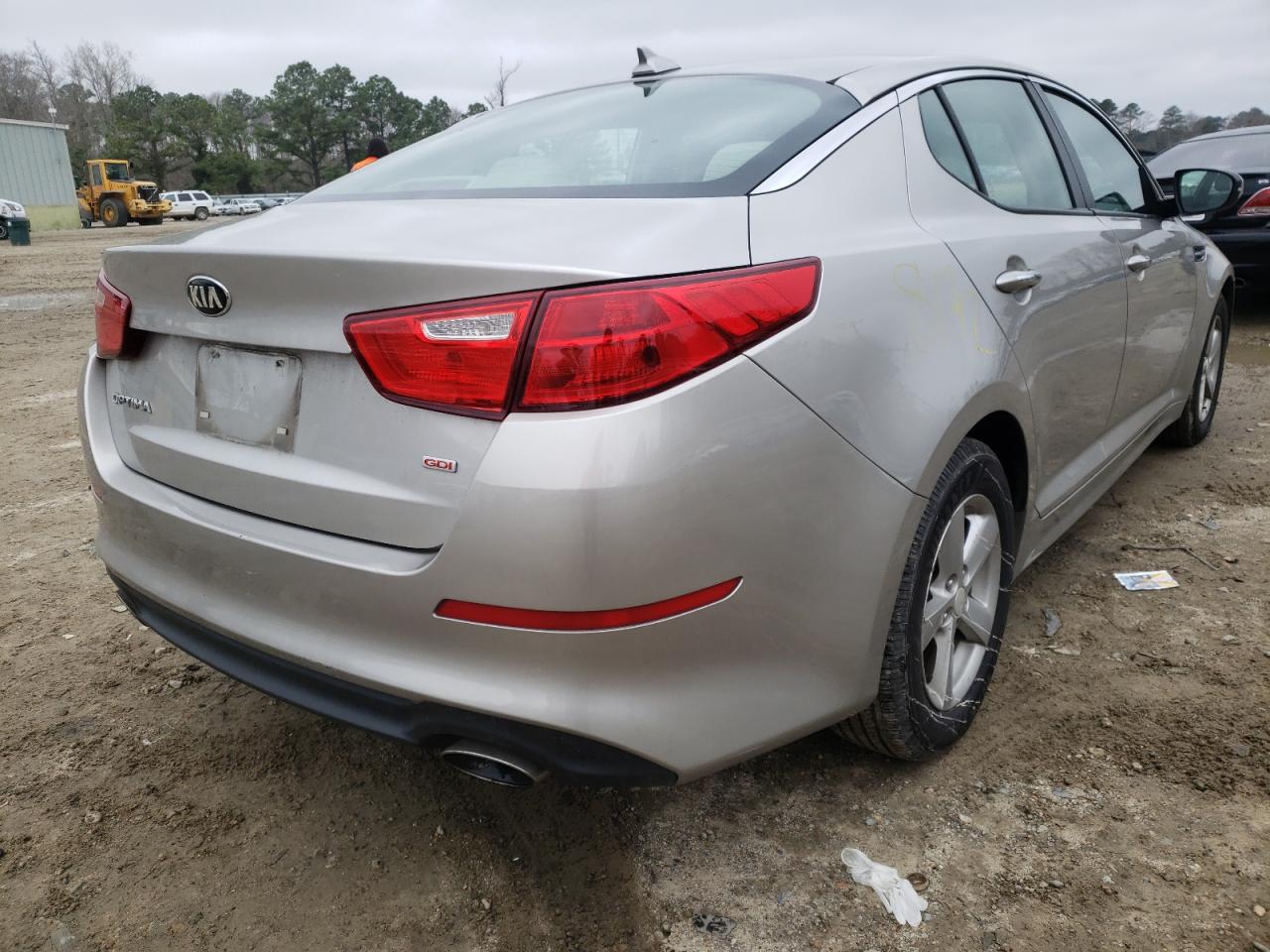 Photo 4 from auction – 2005 KIA OPTIMA with VIN 5XXGM4A77FG414759