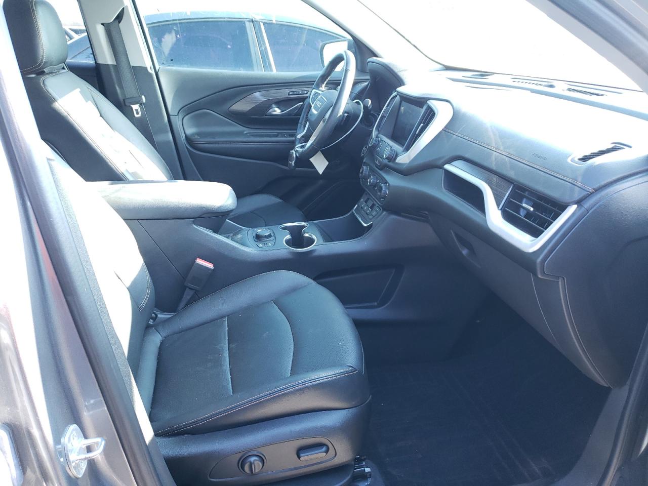 Photo 5 from auction – 2020 GMC TERRAIN SL with VIN 3GKALPEV9LL171382