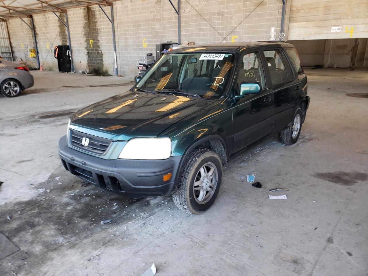 Photo 2 from auction – 2001 HONDA CR-V with VIN JHLRD18621C050301