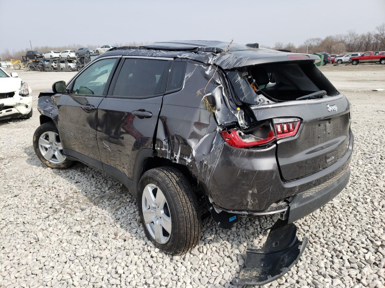 Photo 3 from auction – 2022 JEEP COMPASS LA with VIN 3C4NJCBB8NT119590