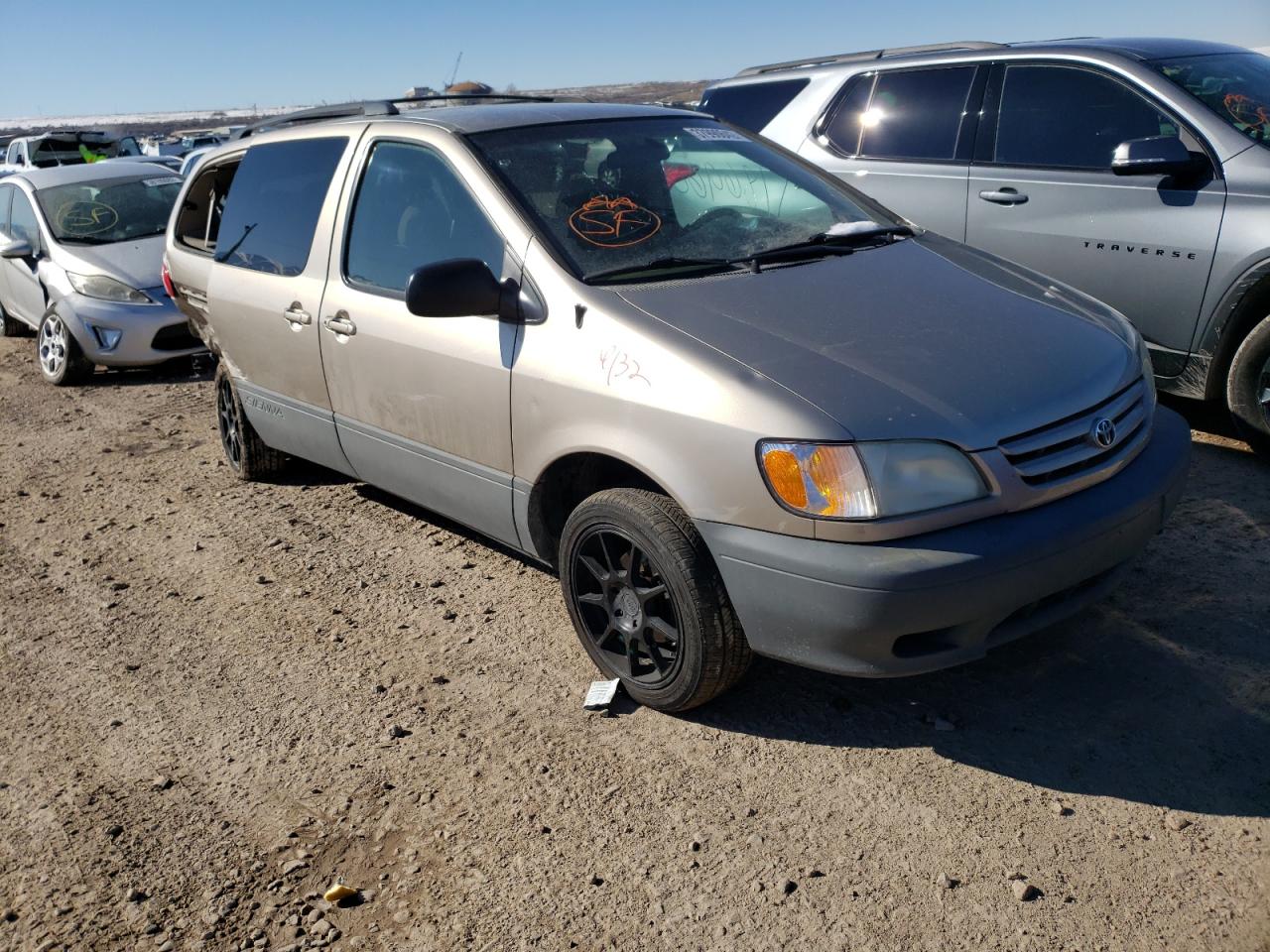 Photo 1 from auction – 2001 TOYOTA SIENNA LE with VIN 4T3ZF13C41U405065