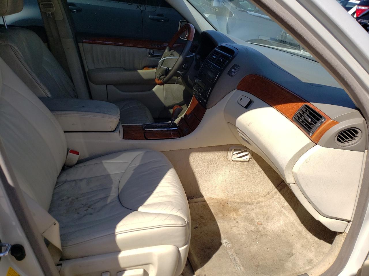 Photo 5 from auction – 2002 LEXUS LS 430 with VIN JTHBN30F420091811