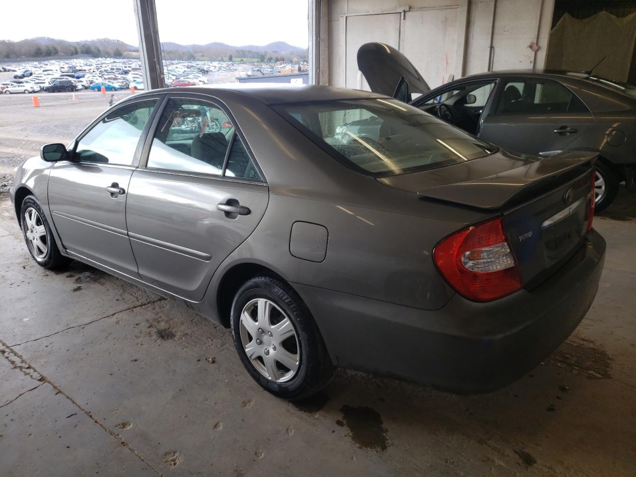 Photo 3 from auction – 2003 TOYOTA CAMRY LE with VIN JTDBE32K330169962
