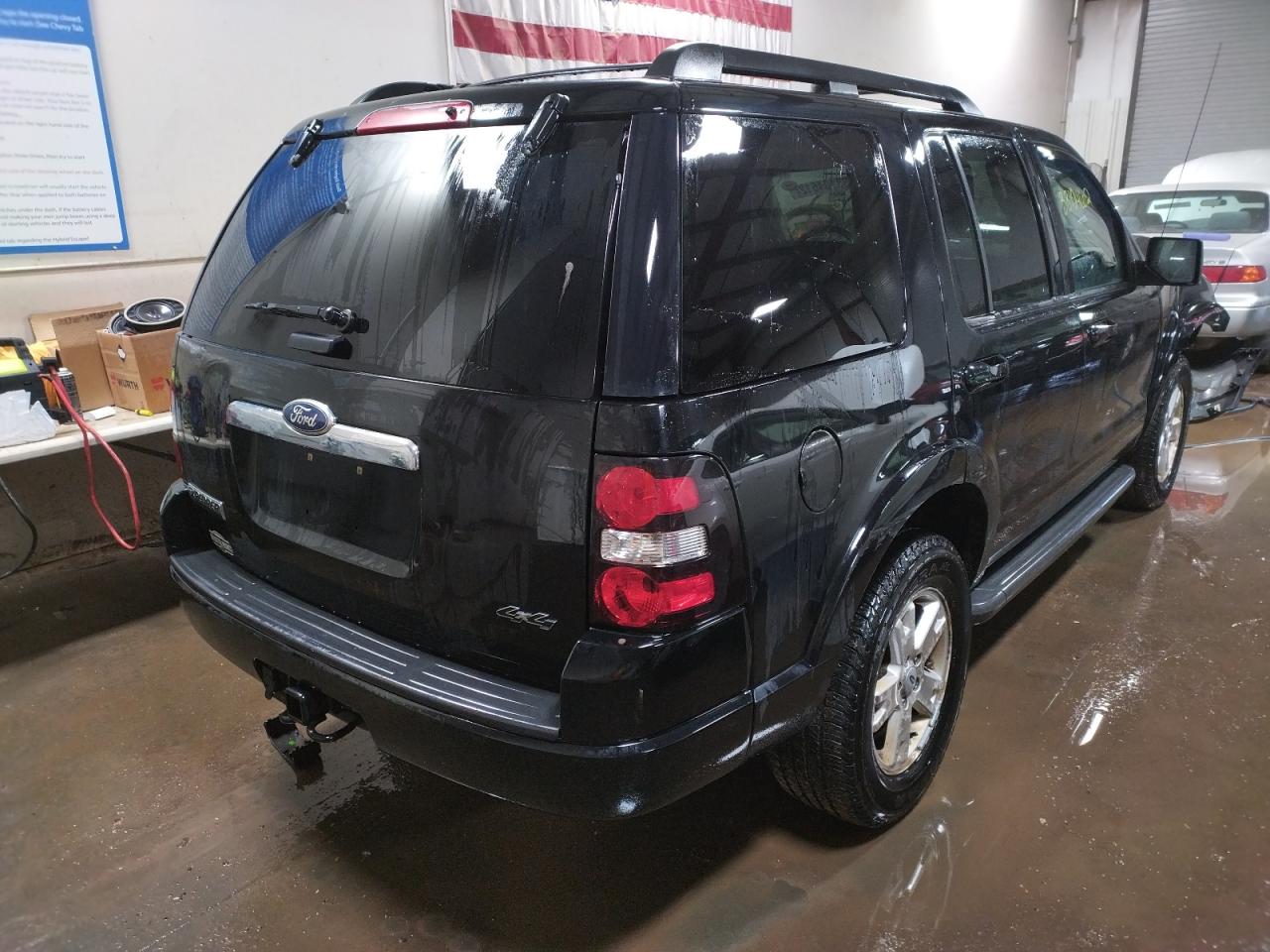 Photo 4 from auction – 2010 FORD EXPLORER X with VIN 1FMEU7DE5AUA95735