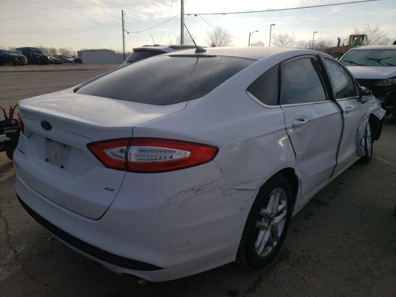 Photo 4 from auction – 2016 FORD FUSION SE with VIN 3FA6P0H72GR175423