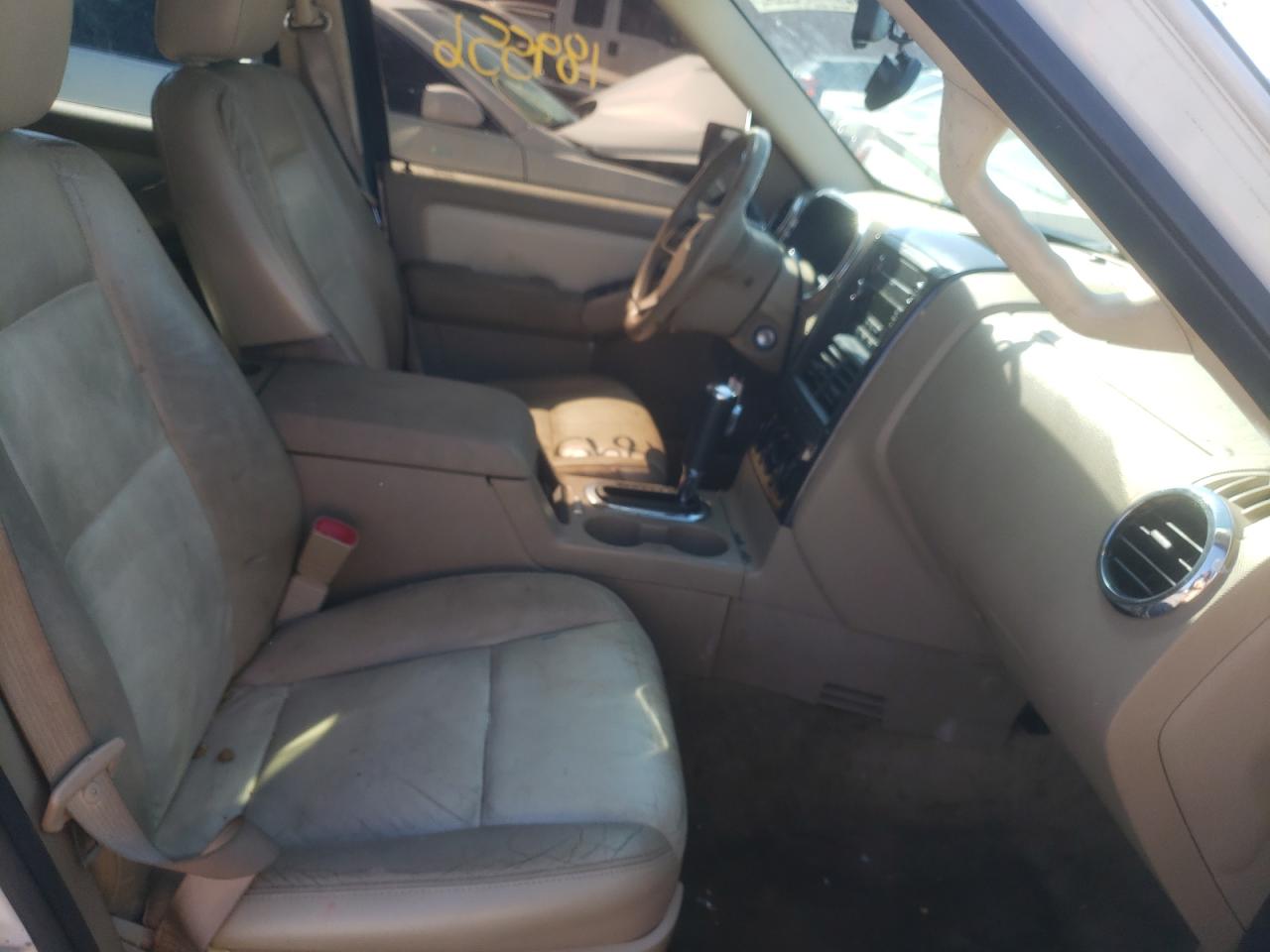 Photo 5 from auction – 2008 FORD EXPLORER X with VIN 1FMEU63E38UB32898