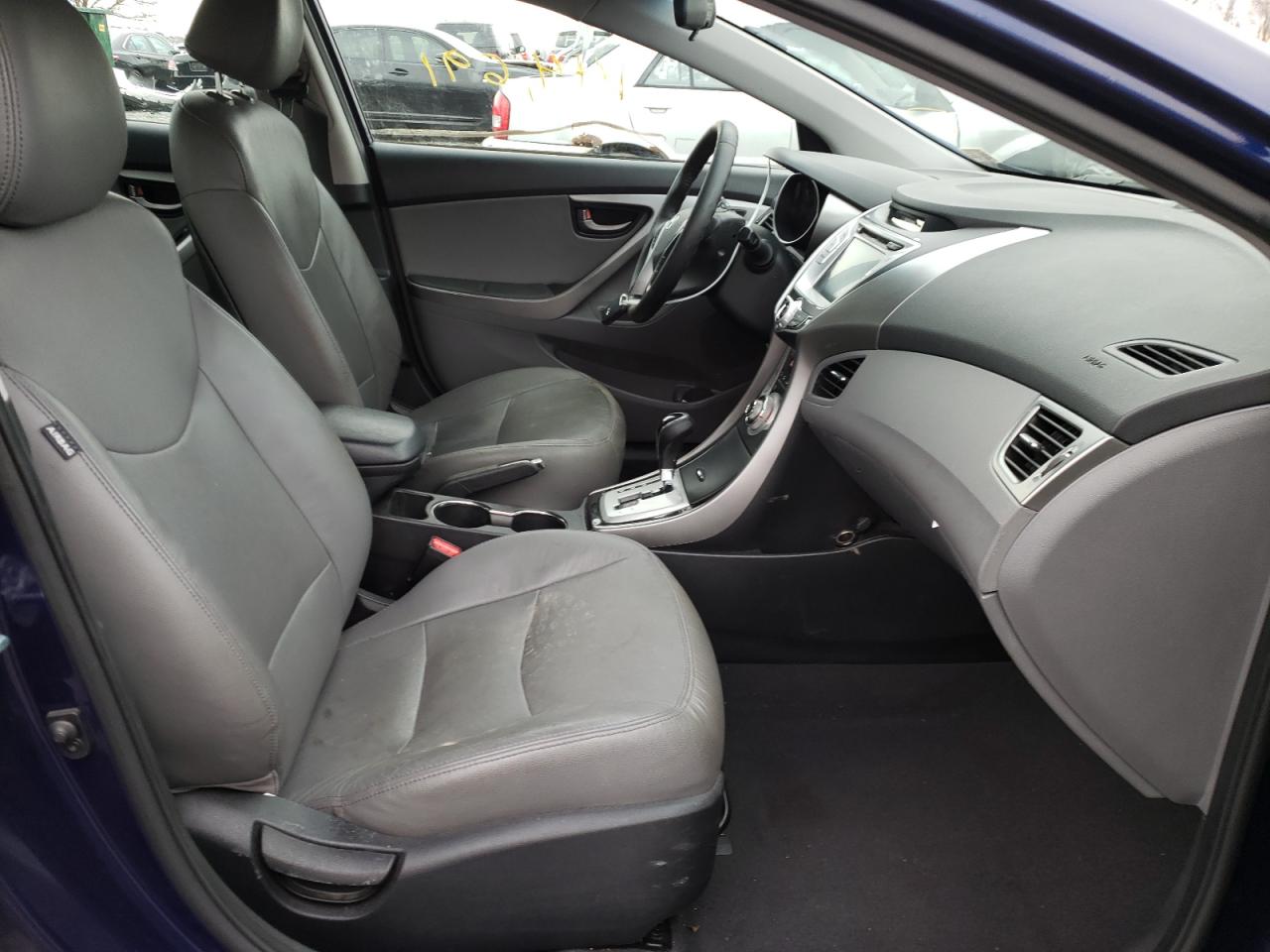 Photo 5 from auction – 2012 HYUNDAI ELANTRA GL with VIN 5NPDH4AE0CH111621