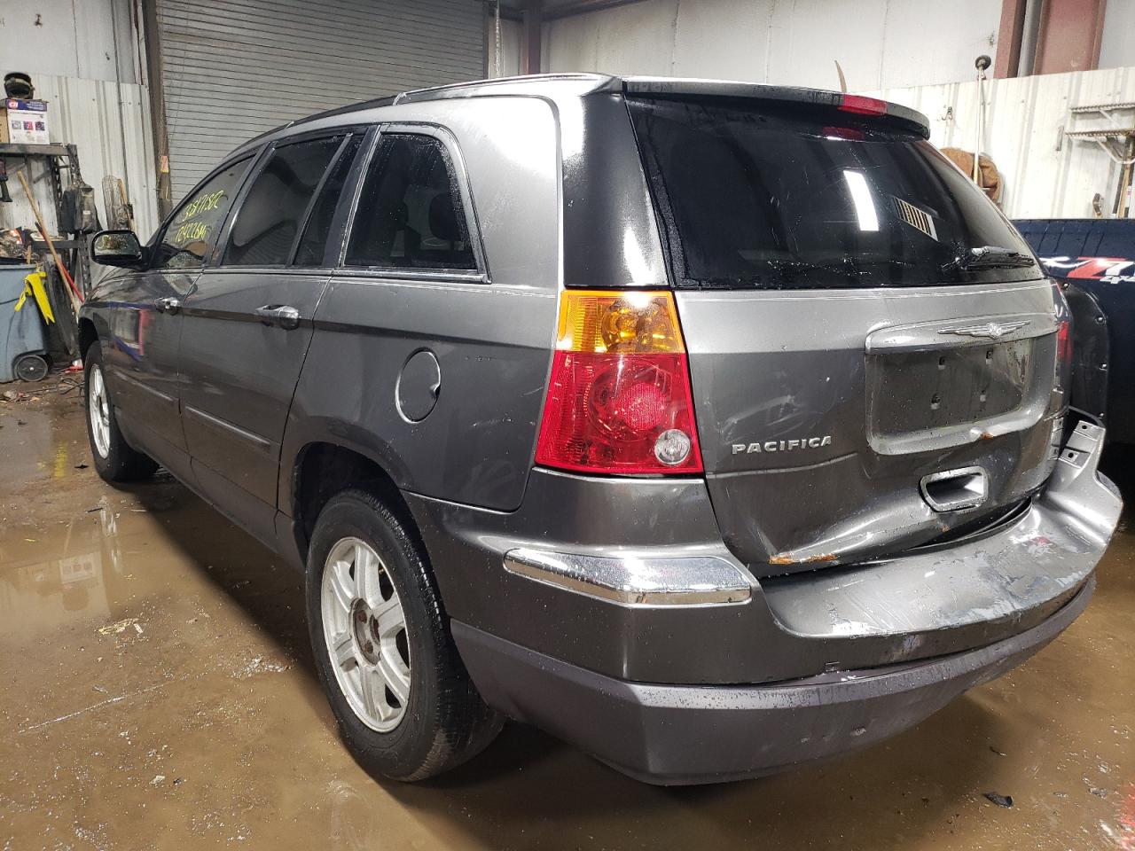 Photo 3 from auction – 2004 CHRYSLER PACIFICA with VIN 2C8GM684X4R581434
