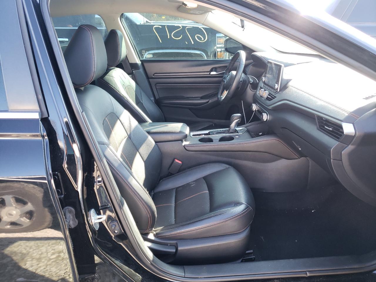 Photo 5 from auction – 2019 NISSAN ALTIMA SR with VIN 1N4BL4CV0KC124856