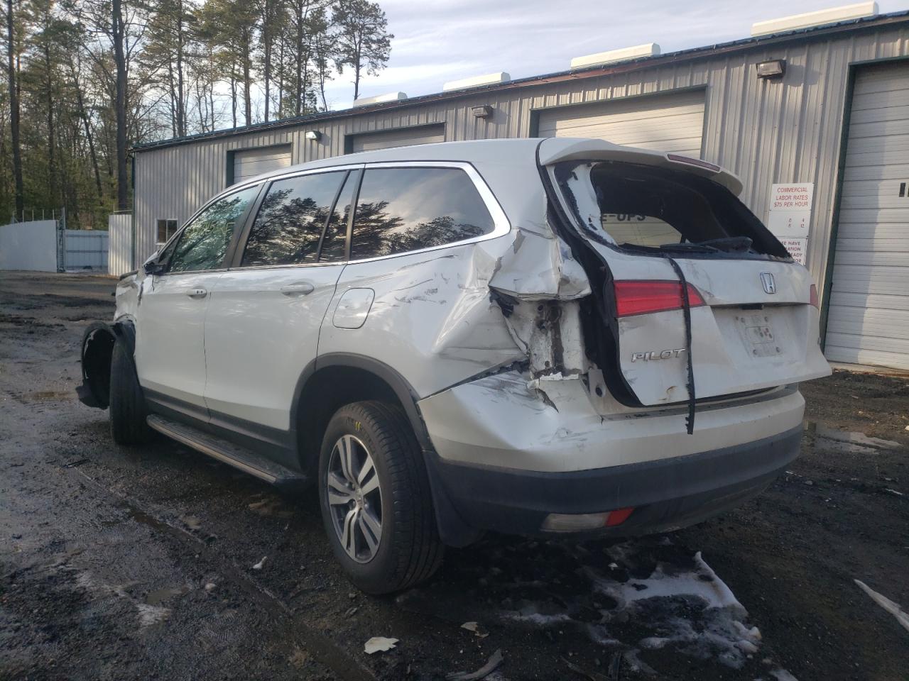 Photo 3 from auction – 2016 HONDA PILOT EXL with VIN 5FNYF6H84GB027096