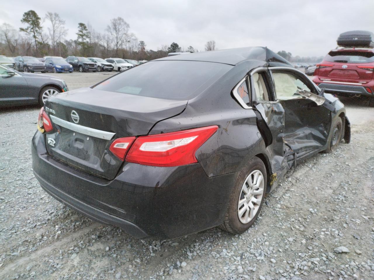 Photo 4 from auction – 2017 NISSAN ALTIMA 2.5 with VIN 1N4AL3AP4HC192449