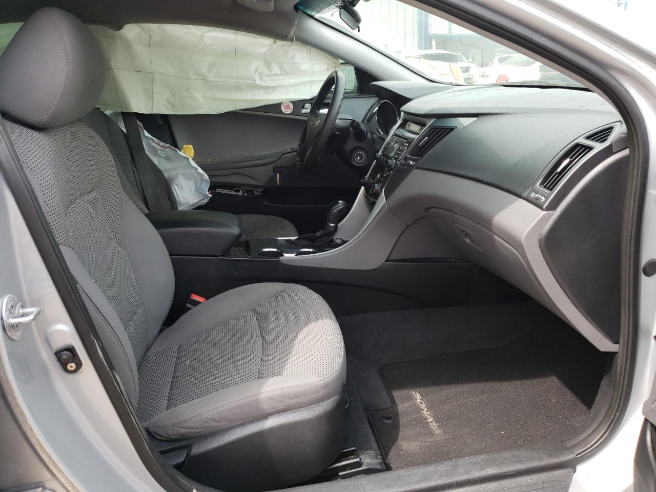 Photo 5 from auction – 2011 HYUNDAI SONATA GLS with VIN 5NPEB4AC7BH148409